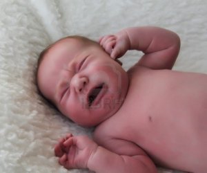 14022180-newborn-baby-cry